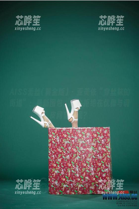 AISS爱丝(黄金版) - 亚美依“穿丝袜的街道”：最新图包，谁会拒绝在优雅与调皮间穿行呢？