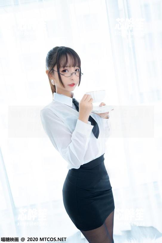 MTYH喵糖映画 慵懒阳光下的短发美,在线逗留在喵糖映画的美图世界里,好想贴上去!
