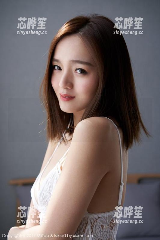 MiiTao蜜桃社 - 我们的佩琦Pinky在丝袜中游走，图库里的高清瞬间真让人想多看几遍！