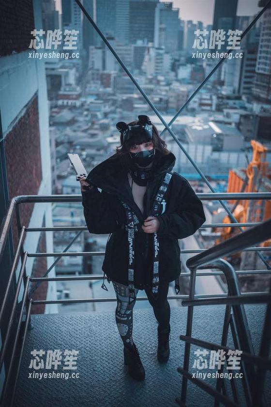 眼镜下的Mimmi(밈미)，私拍瞬间给你宛如初见的感觉