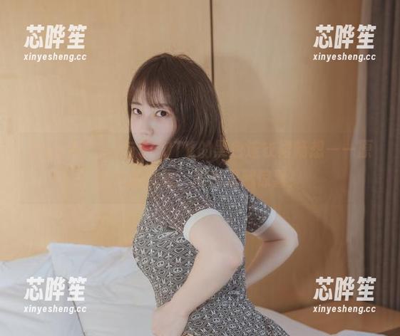 MyuA(뮤아)与SOOTV的黑色连衣裙畅想——原图中的微光，图包里藏惊喜！