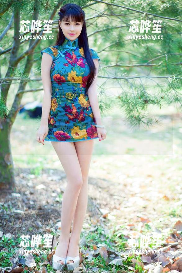 TuiGirl推女郎-何奕恋 TuiGirl推女郎 - 从厨房到镜头,何奕恋的高清厨娘作品集,让你想吃又想看!