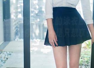 TuiGirl推女郎 - 陆瓷的泳衣原图：是想让人们的目光停留，还是只想享受日光浴？