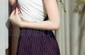 UGirls尤果网 - 图册里的免费享受，周心情的温柔竟让我有点小心动。