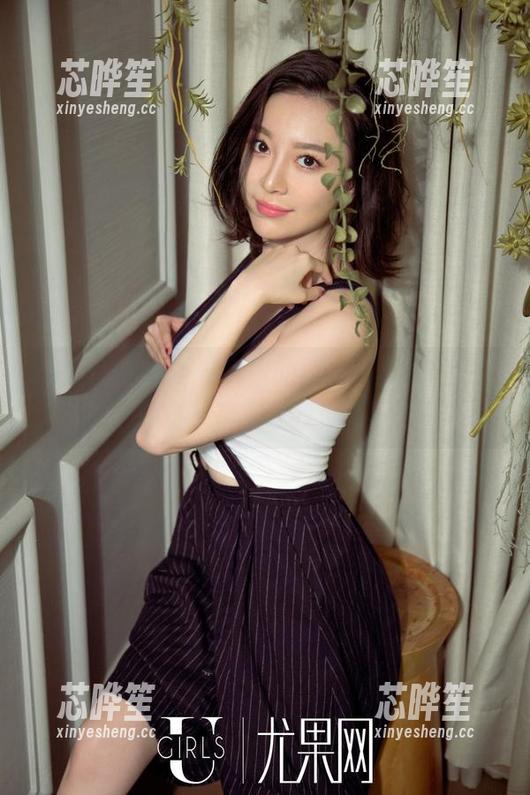 UGirls尤果网 - 说好的纯白写真，孟狐狸的下载链接简直让我停不下来！