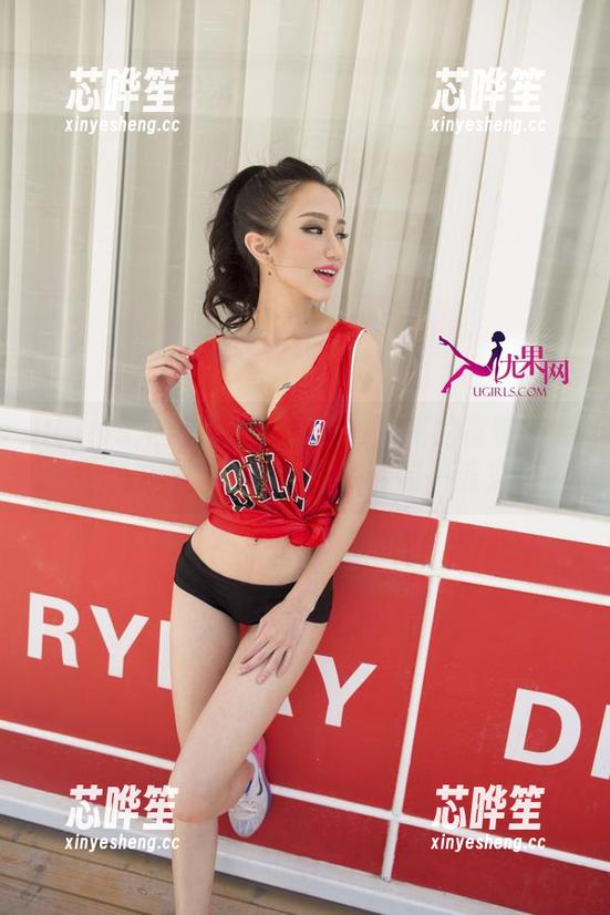 UGirls尤果网-才可儿 UGirls尤果网 - 谁说只有油腻的食物才能油亮?看这才可儿!图集资源一波来袭!