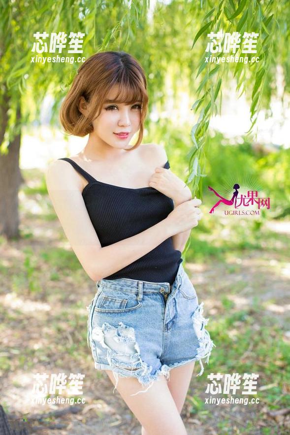 UGirls尤果网-陈雅漫 UGirls尤果网 - 光影交错:陈雅漫的蕾丝作品,像极了梦中的幻影。