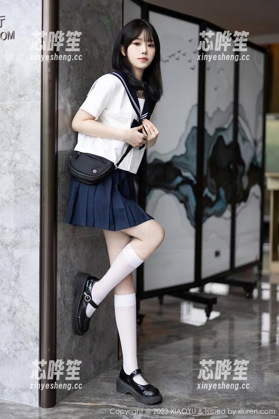 XIAOYU语画界 - 来了来了！芝芝Booty少女的套图更新，今天她又是那个气质与天真并存的小天使，心动中。