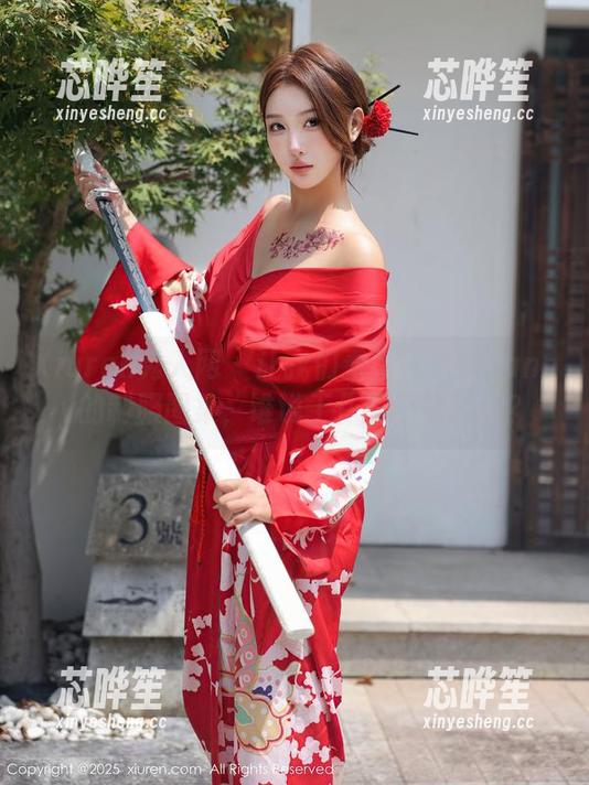 Xiuren秀人网-陈梵妮Fanny Xiuren秀人网 - 让我们看看陈梵妮Fanny的制服图集,谁说工作服不能时尚?