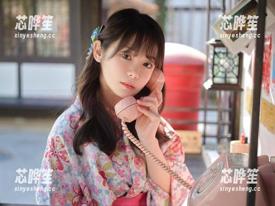 泳池边的Wuyo，COS精选中那些不经意的美好。