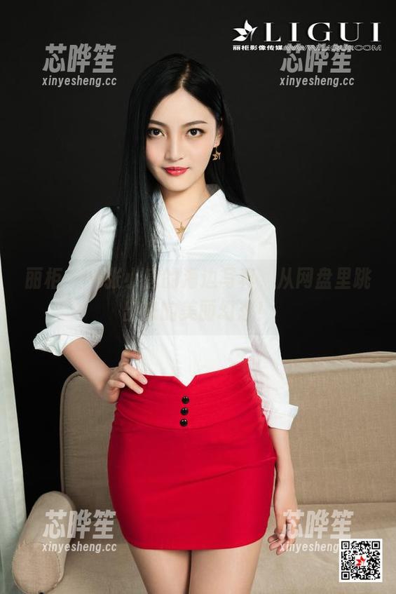 丽柜 - 一张小唐的海边写真，从网盘里跳出来的美丽幻想！