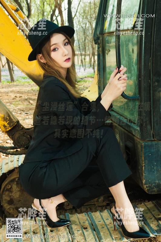 丽柜-小爽 丽柜 - “尘浸丝莲”合集,看看小爽在镜头前那些若隐若现的细节…悄悄告诉你,其实意图不纯!