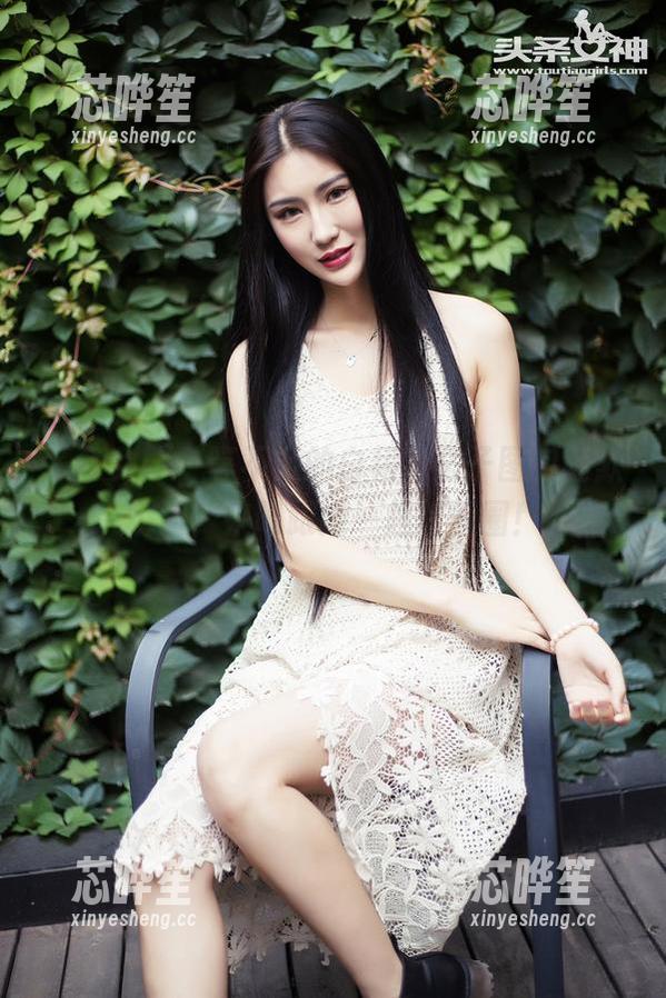 头条女神-玄子 头条女神 - 等不及的白裙,玄子图包幽默瞬间,来吧跟她一起转圈圈!