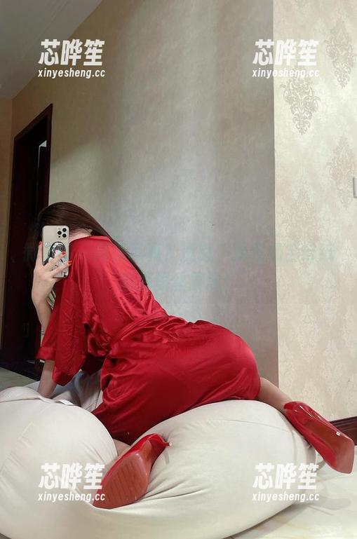 奶宝妹纸 微密圈 - 高清写真?没错,就是奶宝妹纸的裤里丝展现!