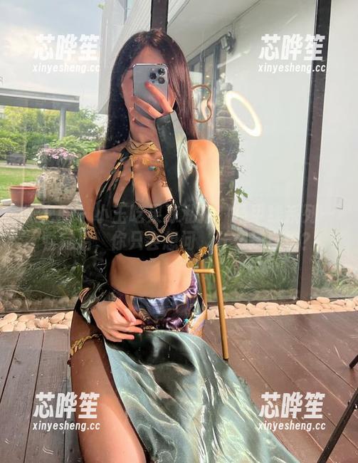小玉吃果冻 微密圈 - 小玉吃果冻私拍:马甲线系列—看完后,你只会想问,什么是自信?