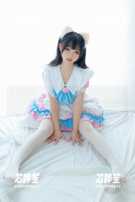 少女秩序 - 鹿可的连衣裙：原图展现了她不为人知的柔软与坚定，写真有点不一样。