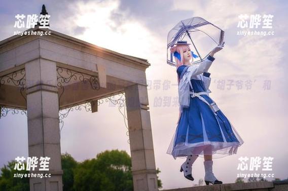 圣诞快乐！弥音音ww的写真图包带你一起迎接‘胡子爷爷’和‘仙女姐姐’的到来！