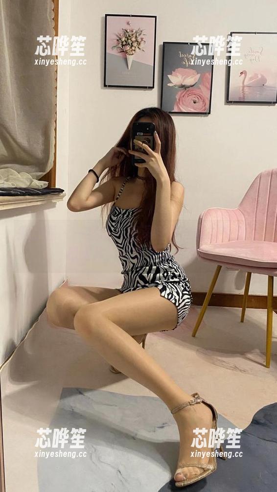 提袜少女 微密圈 - 一组让人想深呼吸的提袜少女瑜伽图片,资源简直太赞!
