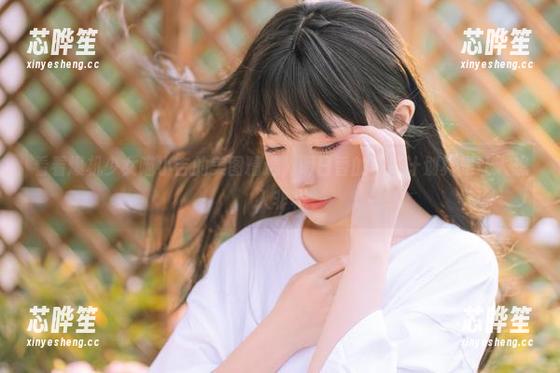 看看爆机少女喵小吉的美图精选，明日香的补奸计划真是让人想入非非