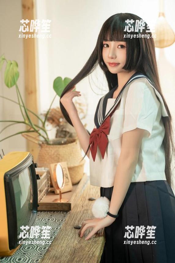 爆机少女喵小吉教你如何用婚纱cos出时尚感，资源赶紧收好！