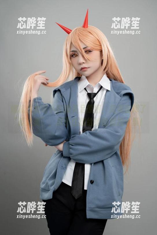 爆机少女喵小吉的美足原图，完美诠释了“脚之美”，忍不住想给她的脚投个票！