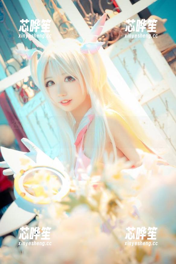 猫君君MaoJun 在猫君君MaoJun的清姬原皮世界里:写真里流淌的不只是色彩