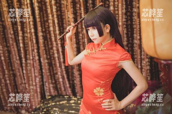 白金Saki学姐新写真更新，一张图就让我的心跳加速，真是太不科学了！