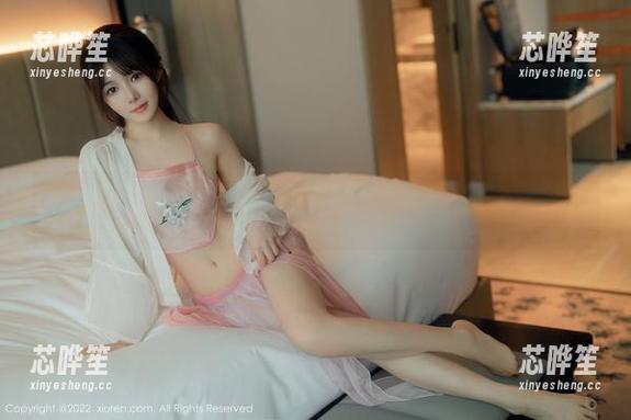 秀人网-周慕汐baby 秀人网 - 最新图册大揭秘:周慕汐baby吊带里的那种微妙触感。