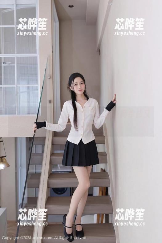 秀人网-媃柔 秀人网 - 媃柔的黑白写真:那些简单却又复杂的时刻