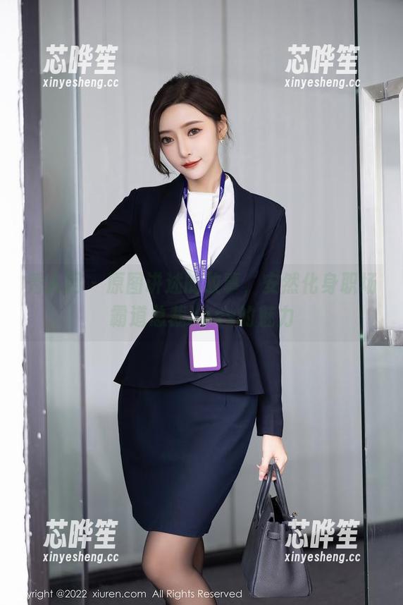 秀人网-安然 秀人网 - 原图讲述的故事,安然化身职场霸道总裁boss的魅力