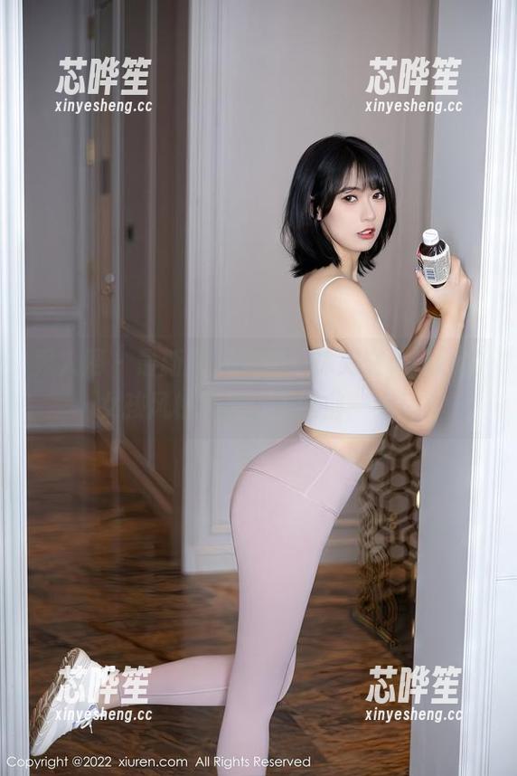 秀人网 - 最新图包来袭，林文文yooki的女孩风格简直让人眼前一亮！