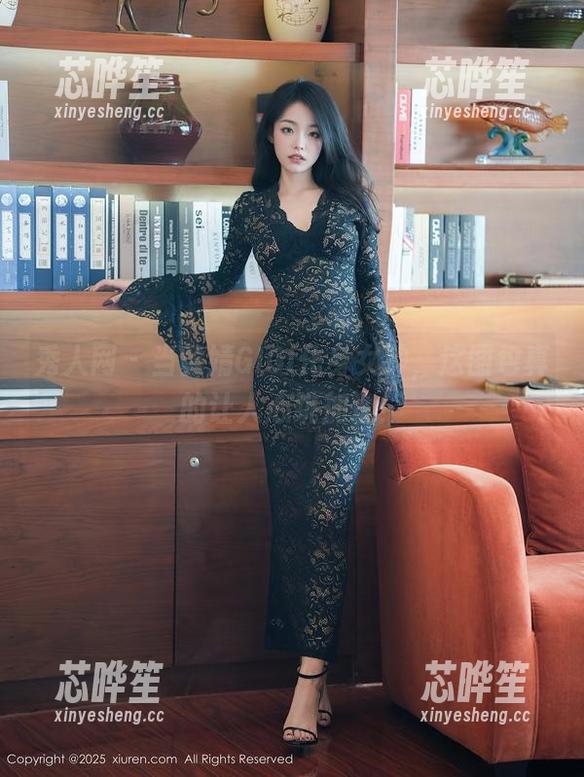 秀人网-黄婧GIGI 秀人网 - 当黄婧GIGI化身女神,这图包真的让人心跳加速!