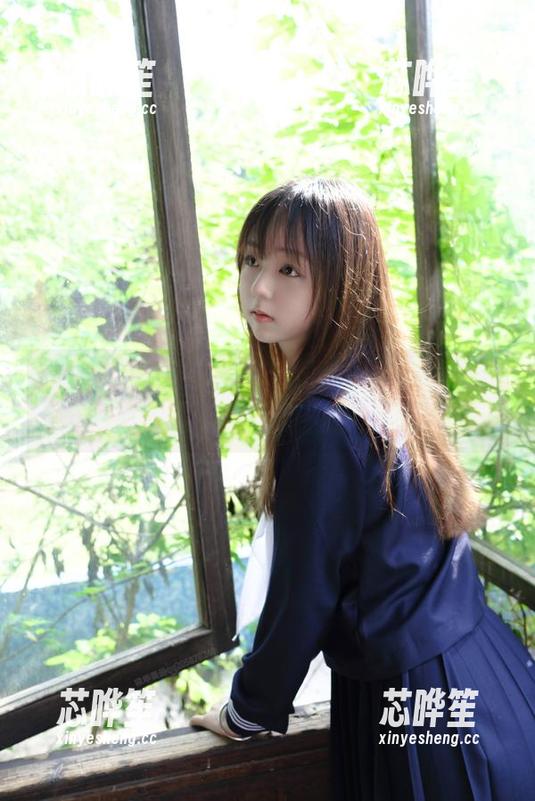 稚乖画册-生煎团团 稚乖画册 - 生煎团团的睡衣写真,光影间的迷离感真让人怀疑人生。