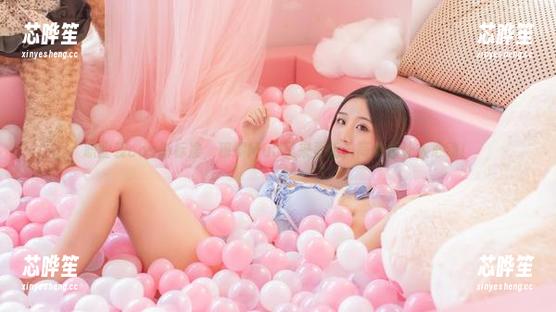 职业装cos新标准，穆零Mu0又来更新，简单却让人心动！