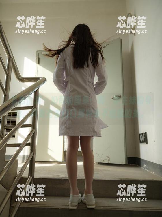 紧急企划-奶昔 紧急企划 - 奶昔的图集:啊,学生妹的身影,真是宿舍门口那种毫不经意的美。