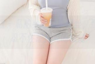 紧急企划 - 私拍小恩的裤里丝，那种让我忍不住想探究的感觉