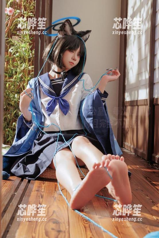 当纸悦Etsu_ko遇上办公室：每次更新都是职场的完美诠释，而且完全不正经！