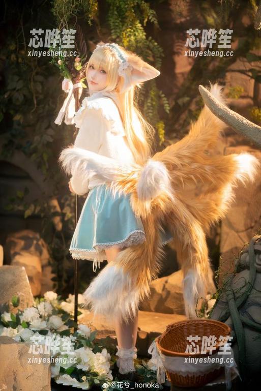 花兮_honoka “花兮_honoka的写真合集:能代,不需要少冰,来点儿花香!”直逼眼球,看看就让人心情大好。
