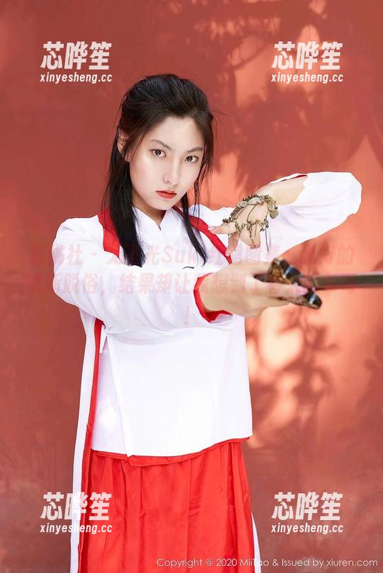 蜜桃社-Suki 蜜桃社 - 无圣光Suki红裙图集:说好的清新脱俗,结果却让我想到了春天的草莓!