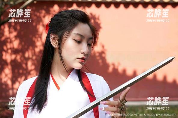 蜜桃社-真希 蜜桃社 - 真希婚纱原图:清纯背后藏着多少小心思?
