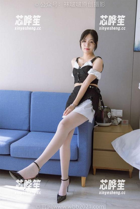 袜啵啵 - 小甜豆的天台美图合集，这‘废话’都比大部分人的生活精彩！