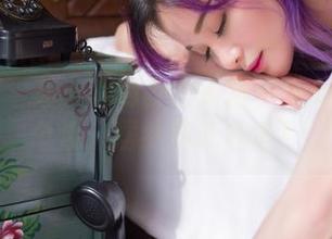 轰趴猫 - 苏小暖的校服原图：当传统遇上个性，居然如此和谐！