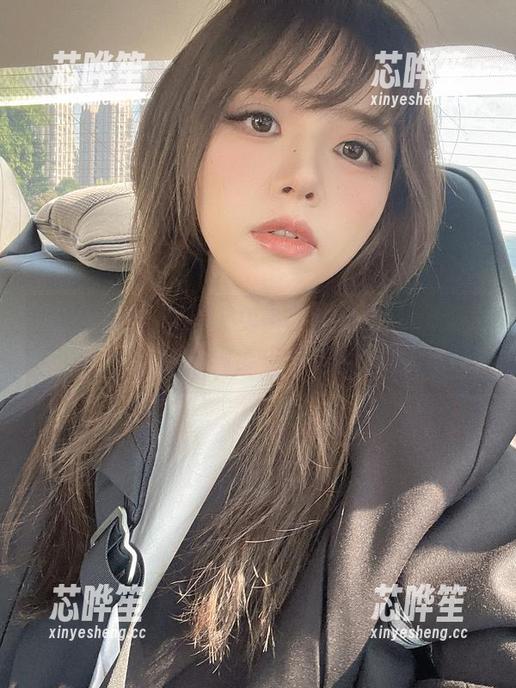 和闪月半一起进入兔女郎的世界，cos合集看得我心里毛毛的！