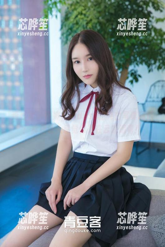 青豆客-雨婷goddess 青豆客 - 雨婷goddess的纯白写真精选:真是让人感觉像是在云端遛弯!